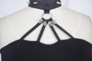 Devil Fashion TT023 Top noir  sangles et collier  piques, punk, gothique, witch